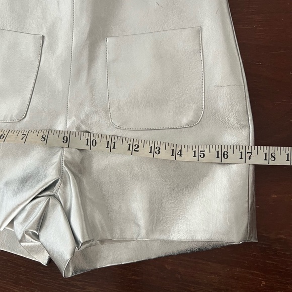 NWT Cloud Ten Faux Metallic Leather Shorts | S - Picture 6 of 13